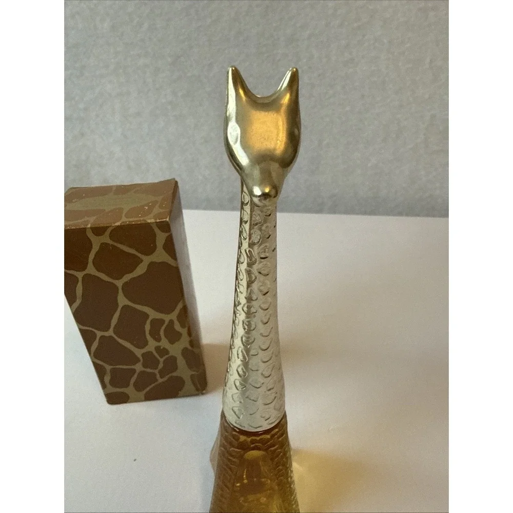 VTG 1975 Avon Graceful Giraffe Cologne Decanter 1.5oz New Old Stuck Full Box